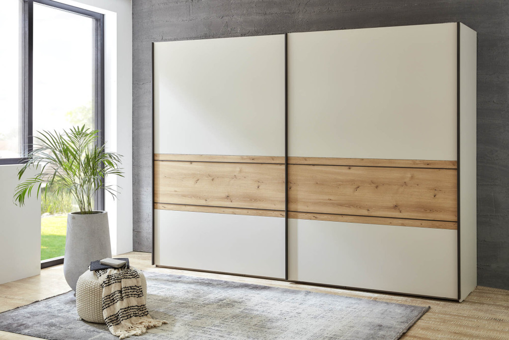 Schwebetürenschrank